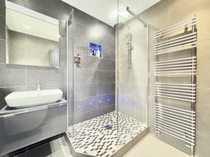 Photo 4- click for photo gallery